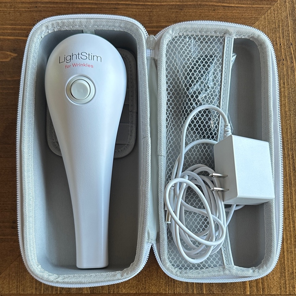 LightStim White Skincare Tool for Wrinkles